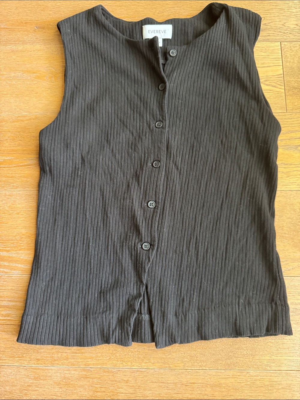 Evereve Black Ribbed Button-Front Tank